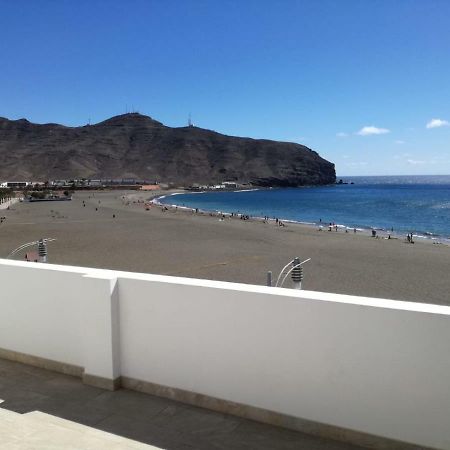 Atico En Primera Linea De Playa Gran Tarajal Luaran gambar